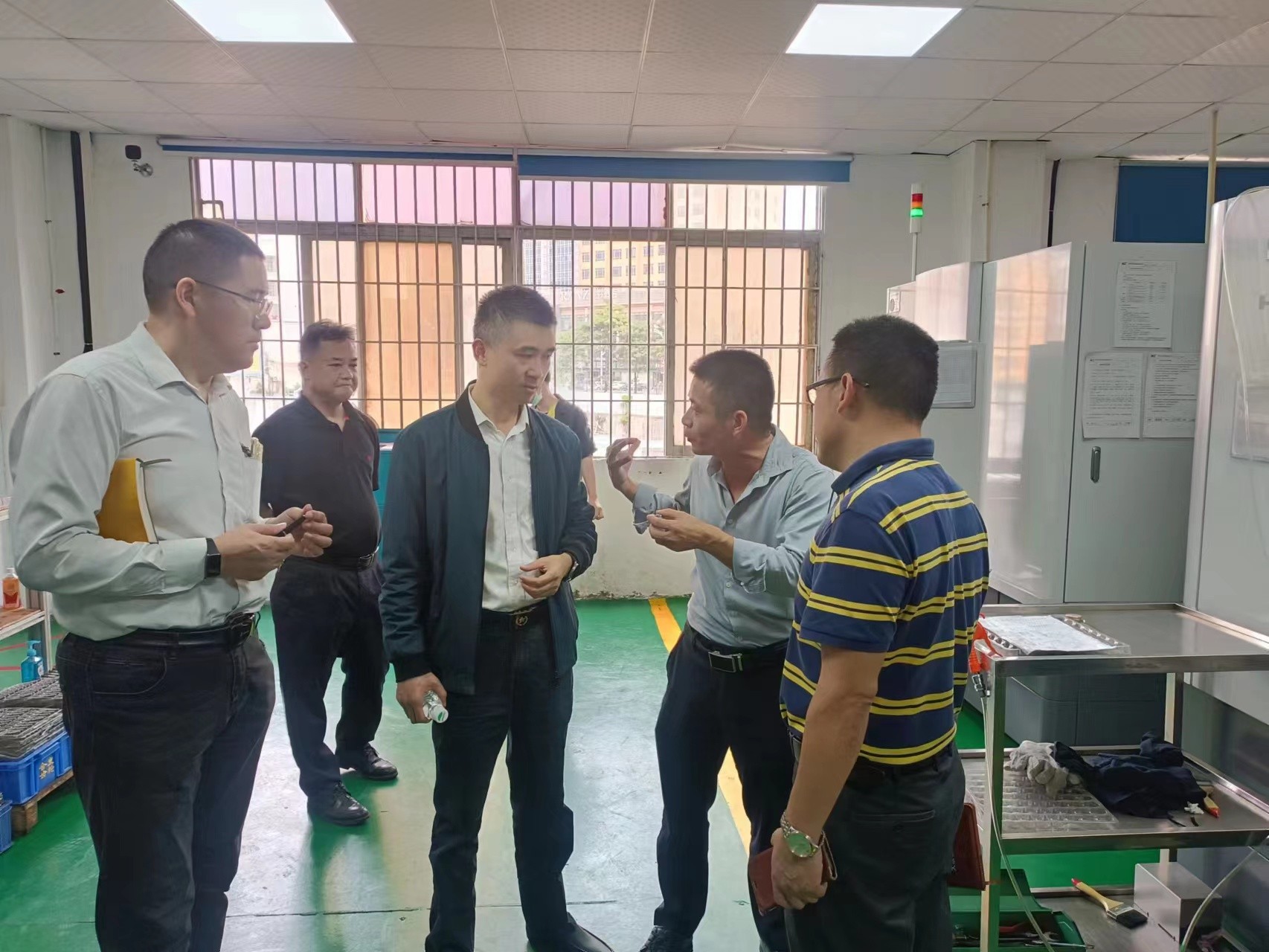 熱烈歡迎區(qū)政府領(lǐng)導帶隊走訪企業(yè)，鼓勵數(shù)字化轉(zhuǎn)型！